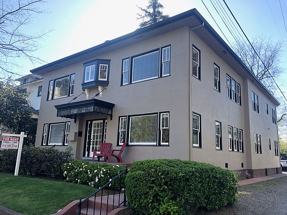 3rd image of 616 21st St APT 2
