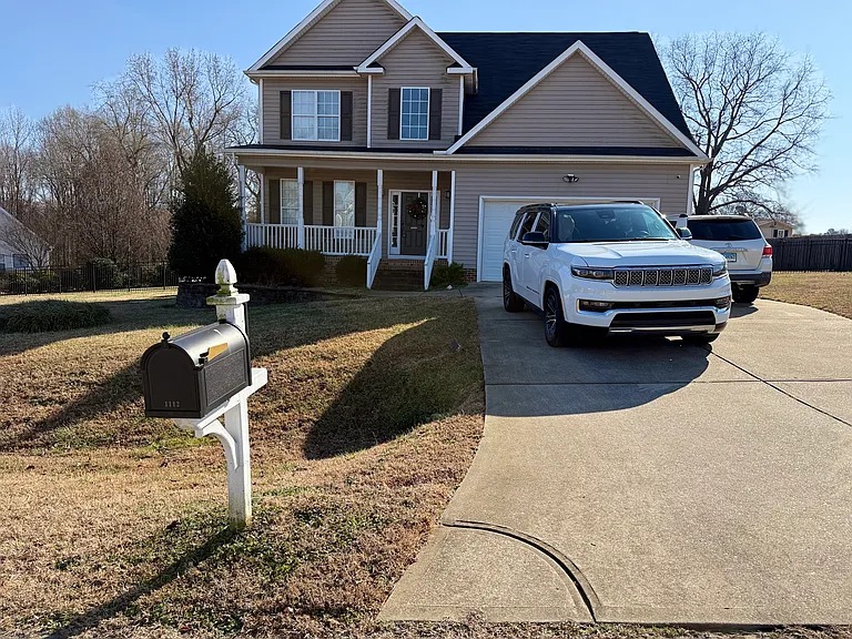 1112 Rebarah Dr — Photo 1