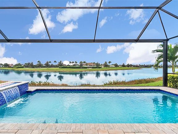 2nd image of 4939 Surfside Cir