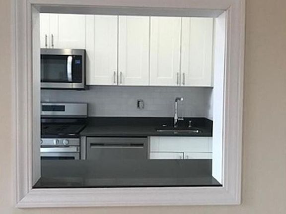 5th image of 124 Amity St APT 3