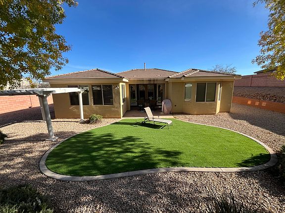 4th image of 1273 N Overland Trails Cir