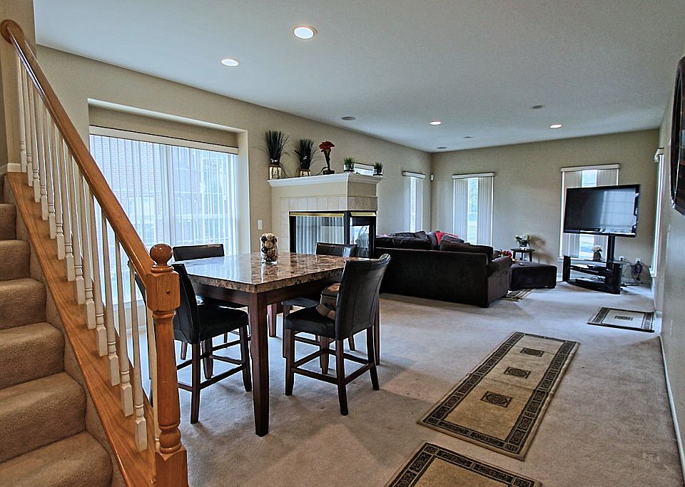2nd image of 42794 Park Cresent Dr