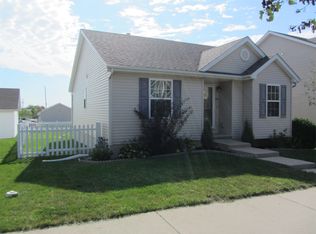 1102 Ogelthorpe Ave, Normal, IL 61761