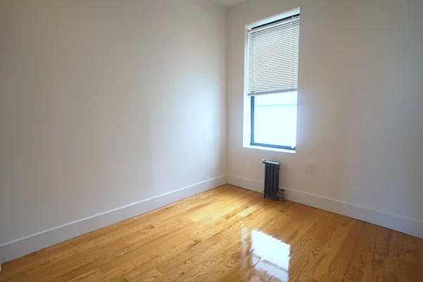 Rented by Compass | media 18