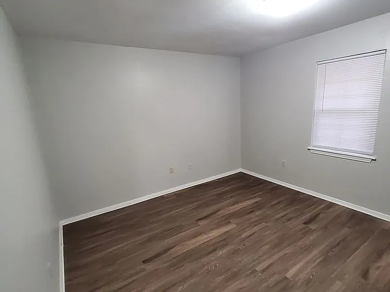 5046 Gray Dr — Photo 7