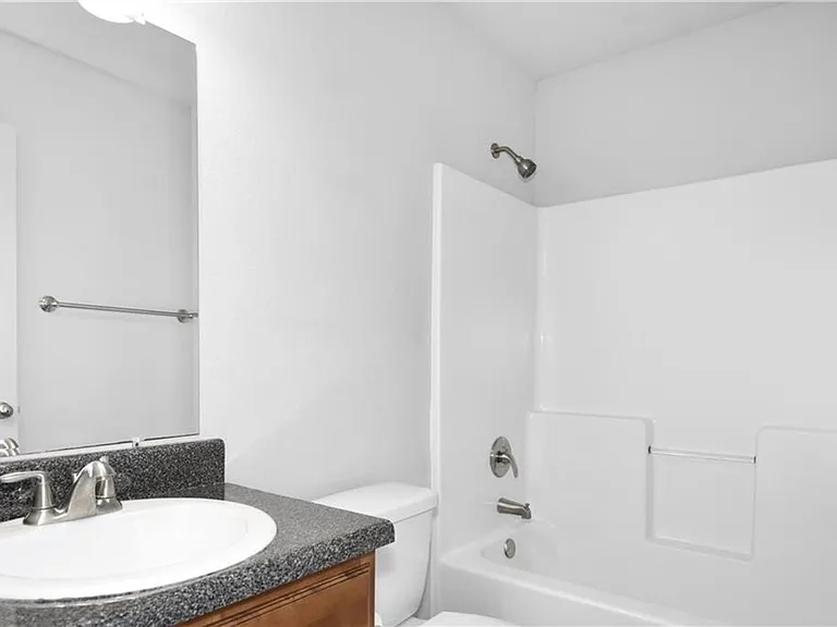 1240 Lariat Dr — Photo 18