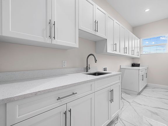 4696 46th St N, Saint Petersburg, FL 33714 | Zillow