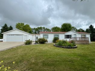 111 Lake View Dr, Devils Lake, ND 58301