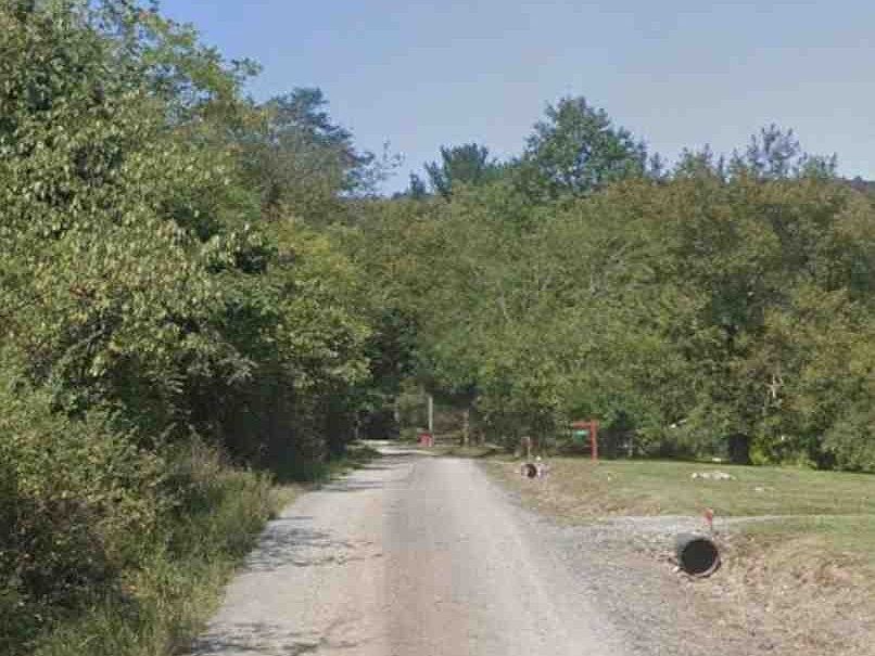 2nd image of 3465 Terri Ln