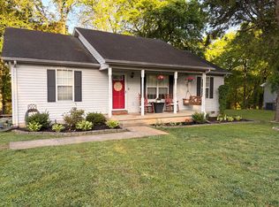 2819 Meadowhill Dr, Murfreesboro, TN 37130