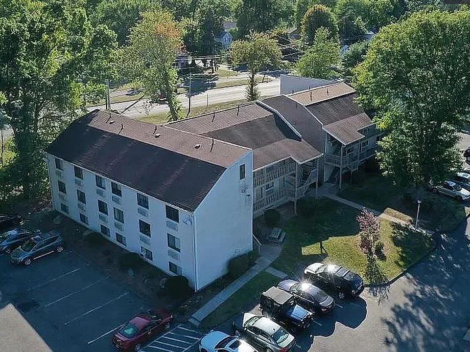 Building Photo 3