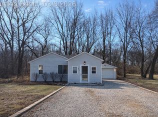 146 Virginia St, Carleton, MI 48117