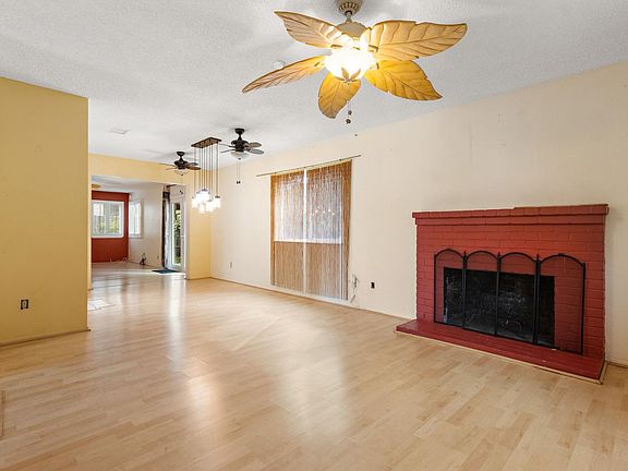 3rd image of 959 Coventry Lane
