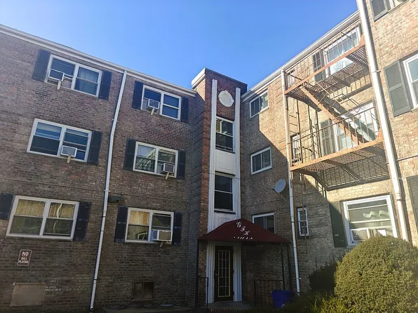 11123 66th Ave APT 3A, Forest Hills, NY 11375