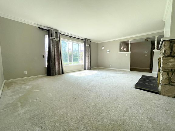 2nd image of 2130 Louise Ave