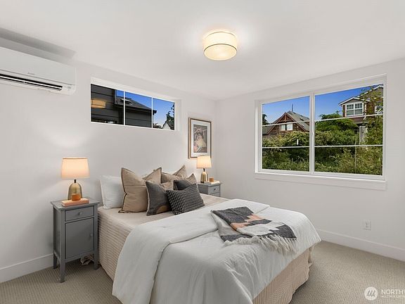 4th image of 3932 S Angeline Street