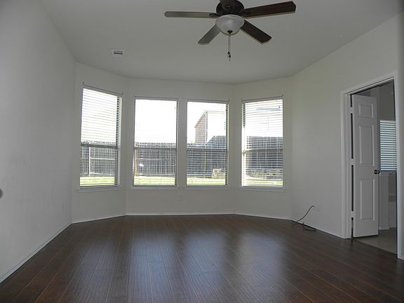 4th image of 5216 Blackelm Dr