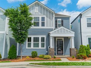 804 Lyndon Station Dr, Pineville, NC 28134