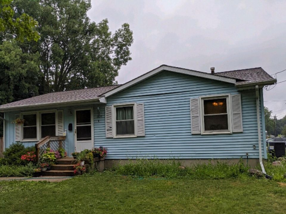 1st image of 1335 Dean St NE