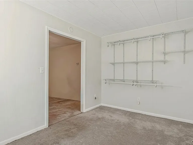 147 Elm St — Photo 15