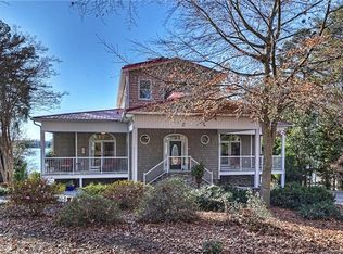 111 Strawpocket Ln, Mooresville, NC 28117