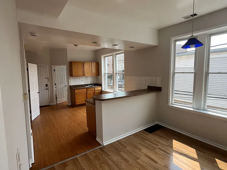 2346 W Taylor St #2R — Photo 3