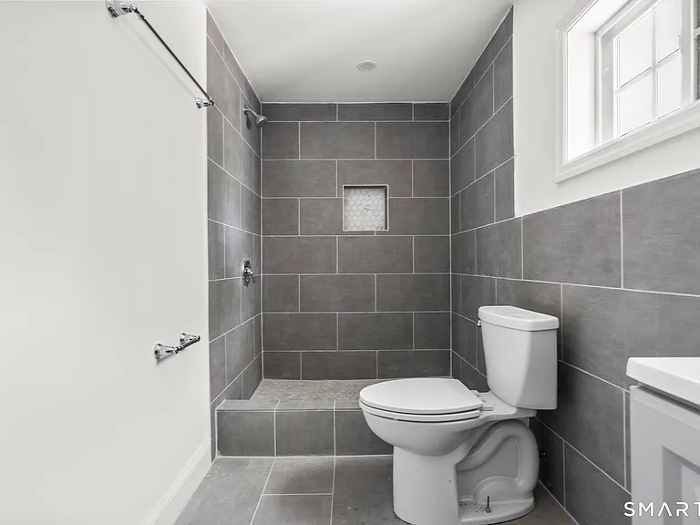 64 Soundview Ave #3 — Photo 26