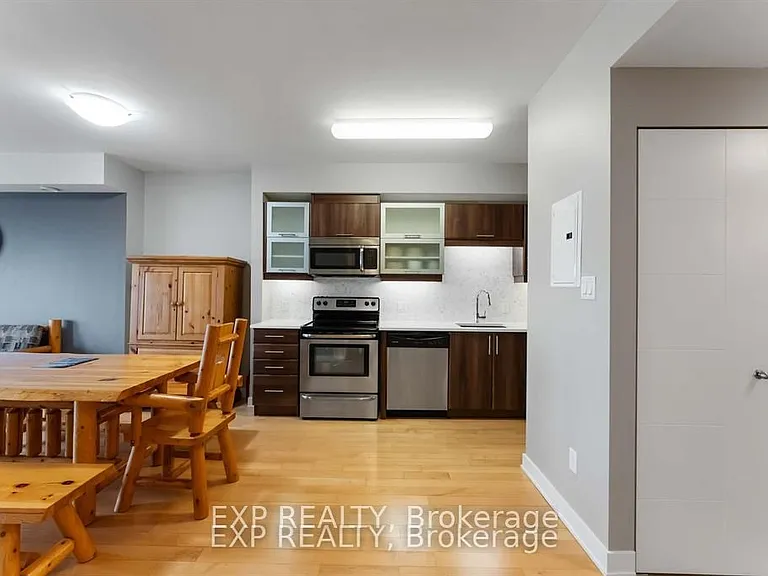 40 Nepean St #1607 — Photo 9