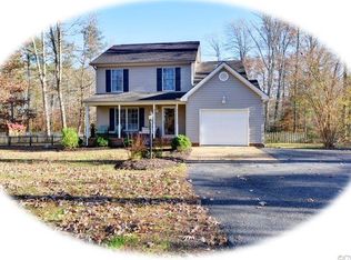 9733 Woods Cross Rd, Gloucester, VA 23061