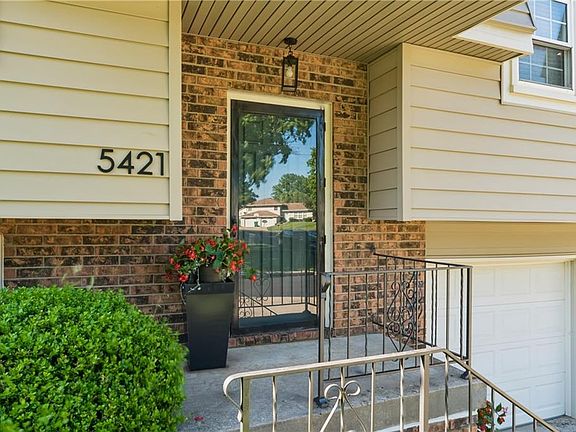 4th image of 5421 Crest Dr