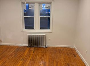 135 W 22nd St, Bayonne, NJ 07002
