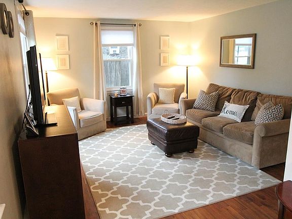 3rd image of 50 Flagstone Pl