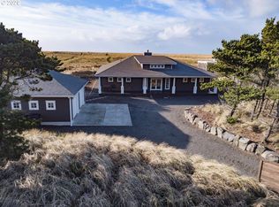 90022 Ocean Dr, Warrenton, OR 97146