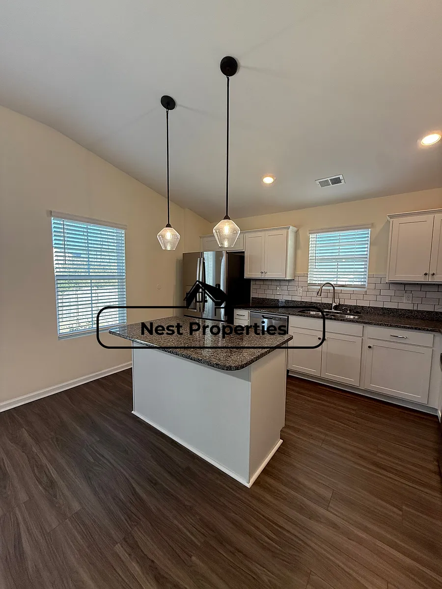 Building Photo - 301 Ollivander Ln