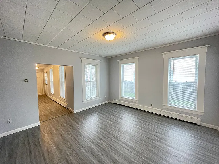188 Laurel St #1 — Photo 15