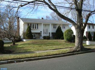 9 Brandywine Dr, Marlton, NJ 08053
