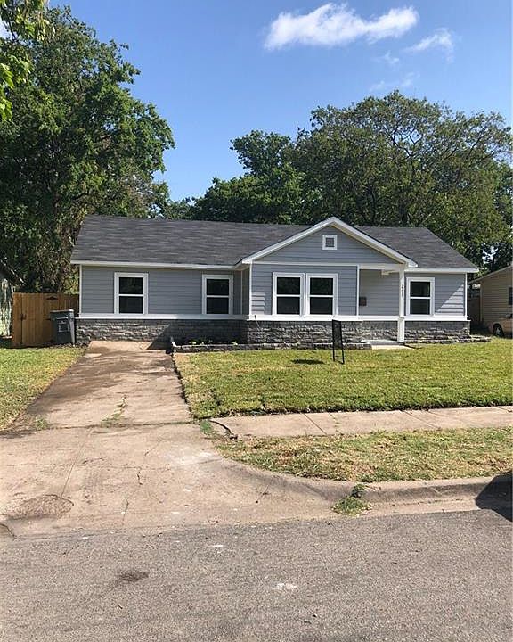 1st image of 2217 Fenwick Dr