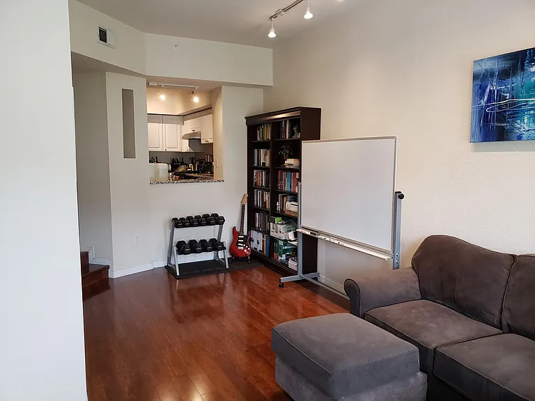501 S Moody Ave #1135 — Photo 6