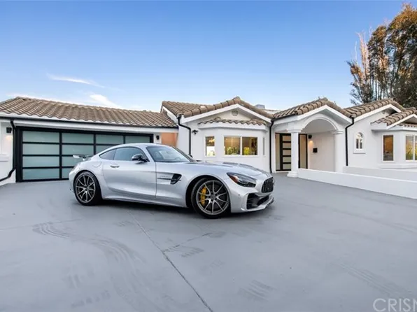 5096 Llano Dr, Woodland Hills, CA 91364