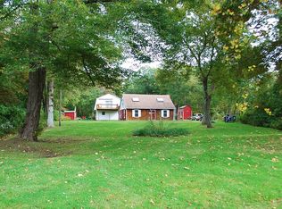 8 Cantone Rd, Narragansett, RI 02882