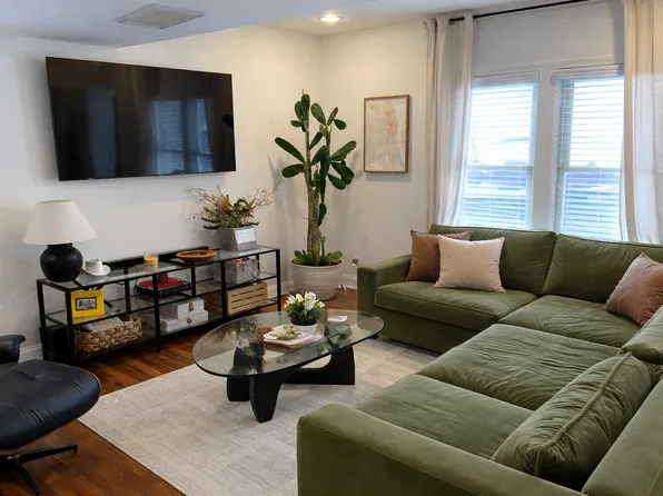 11051 Stark Rd, Livonia, MI 48150