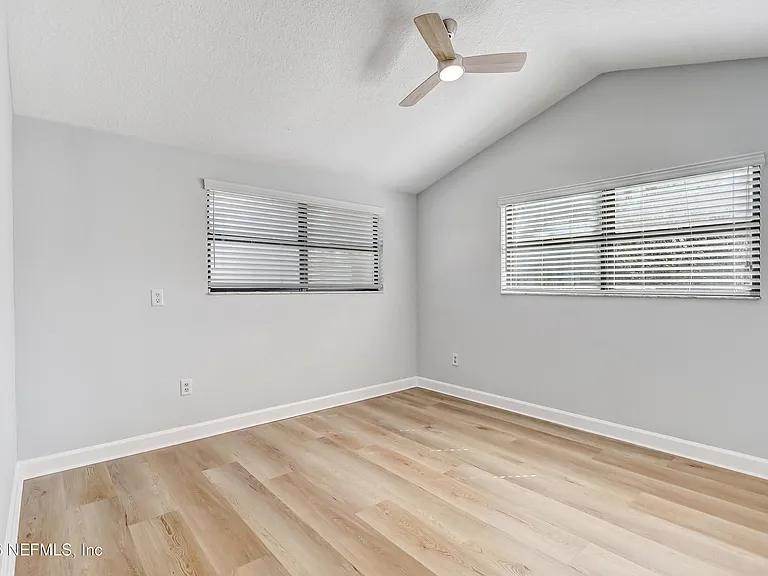 11321 Deep Ln — Photo 9