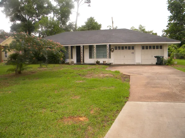 3255 Timberwood Ln, Beaumont, TX 77703