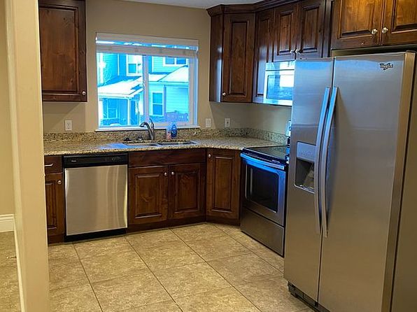 410 Elk Valley Dr, Green River, WY 82935