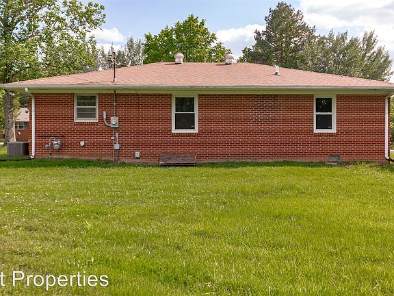 3rd image of 4075 Albright Cir