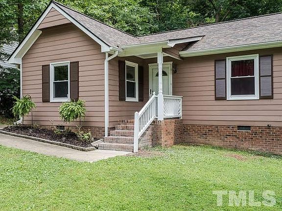 3rd image of 107 Remington Woods Dr