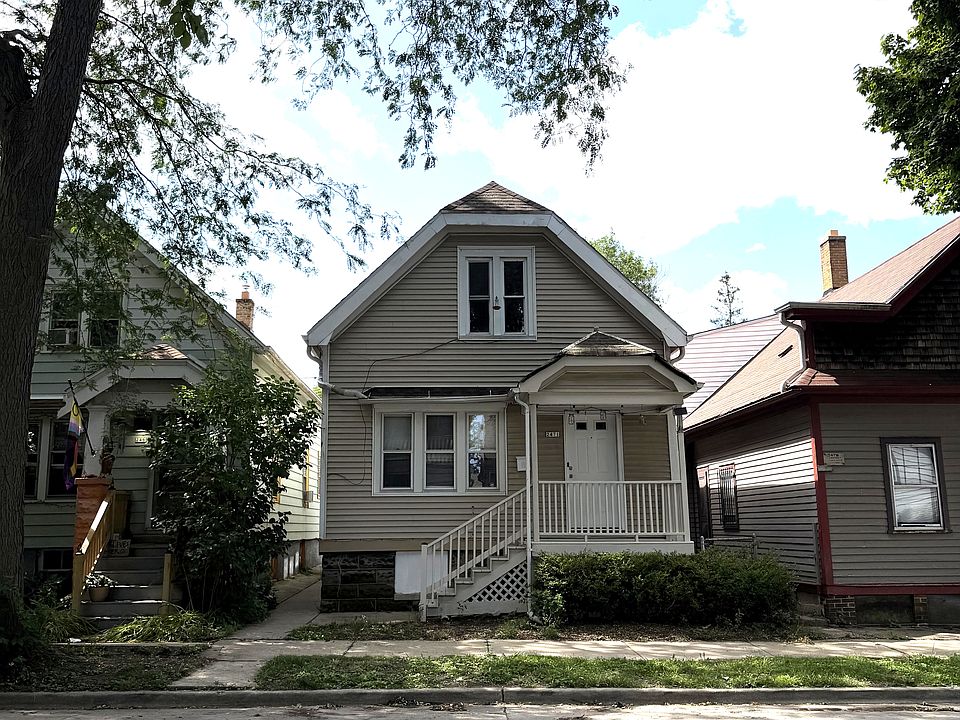 1st image of 2471 N Fratney St