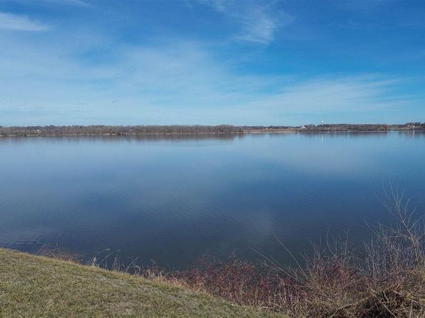 1315 & 1319 Frank Hall Dr, Albert Lea, MN 56007