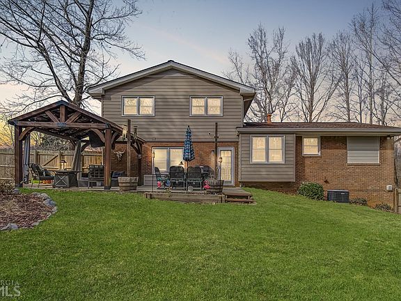2nd image of 6704 Tilton Ln