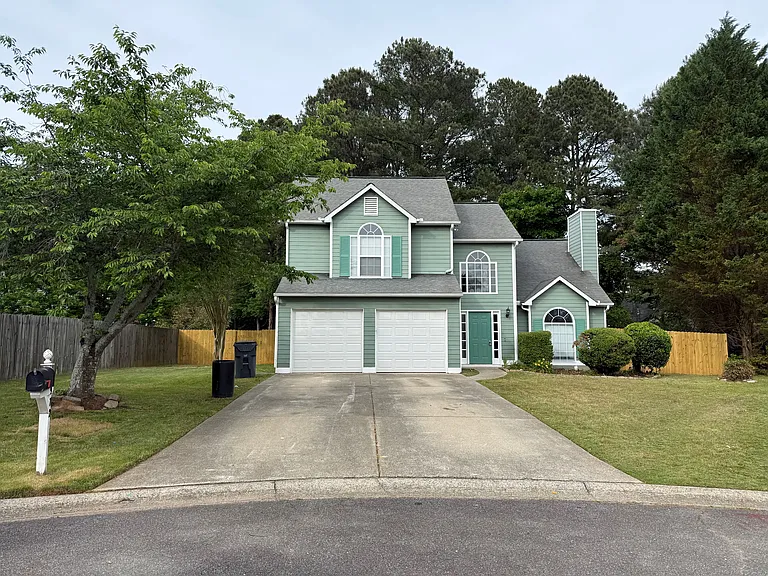 4-Car Driveway